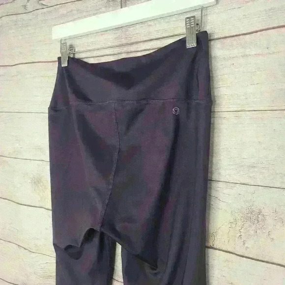 AR 33 women's high waisted compression leggings deep purple size large - Picture 3 of 7